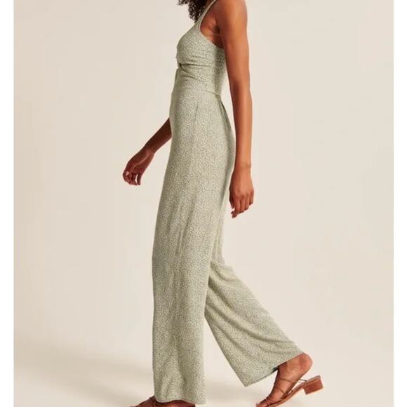 Abercrombie & Fitch Womens Floral Twist Cutout Sleeveless Green Jumpsuit Small - Picture 1 of 10